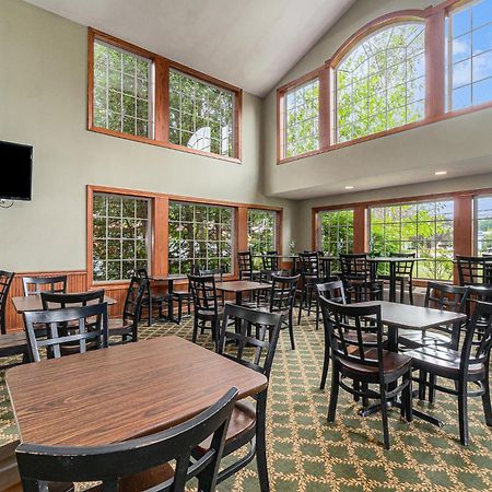 Howard Johnson By Wyndham Traverse City Dış mekan fotoğraf