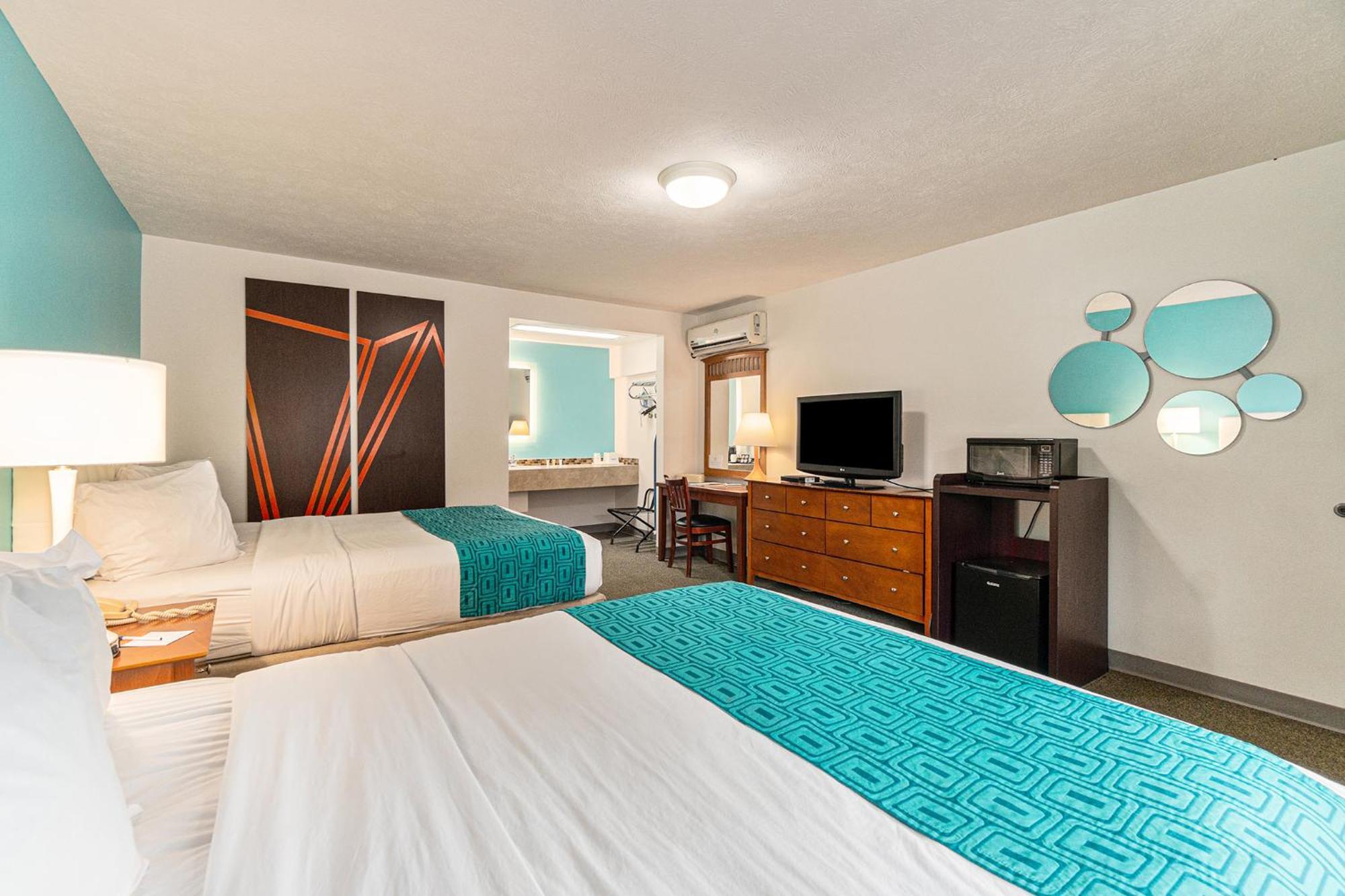 Howard Johnson By Wyndham Traverse City Dış mekan fotoğraf