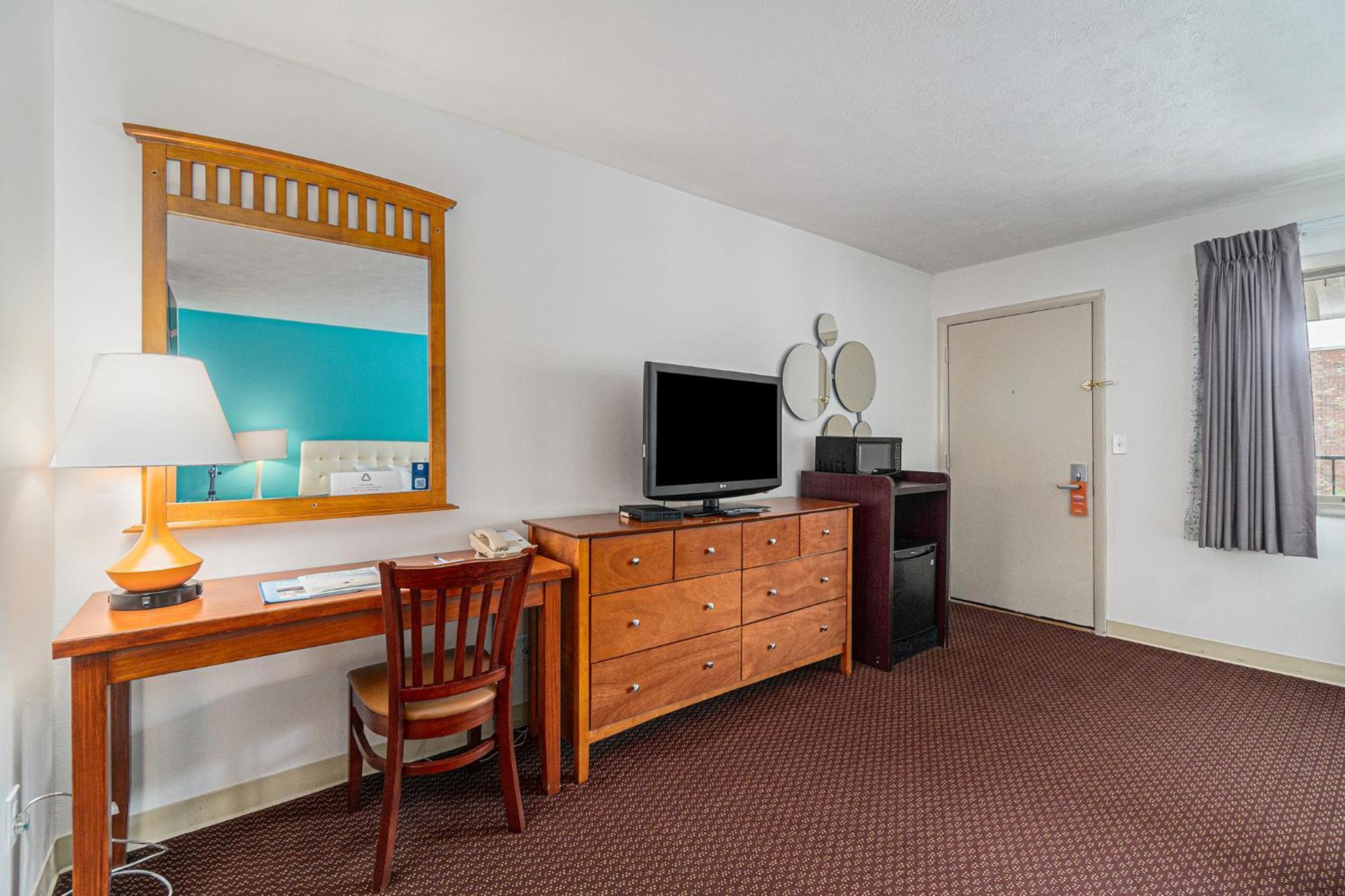 Howard Johnson By Wyndham Traverse City Dış mekan fotoğraf